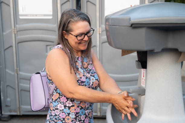 Best Portable toilet rental cost  in Rutherford, NJ
